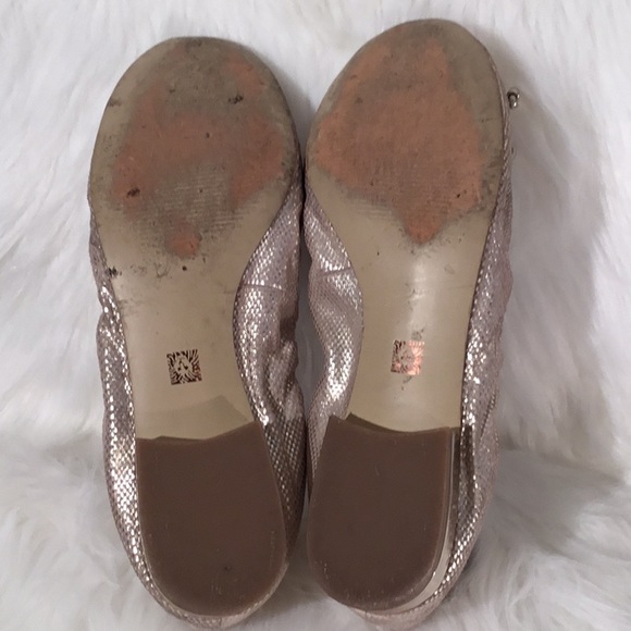ANNE KLEIN IFLEX GOLD FLATS - Picture 4 of 8
